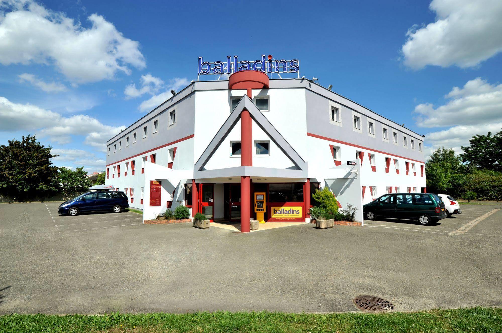 Welcomotel Coignières Zewnętrze zdjęcie